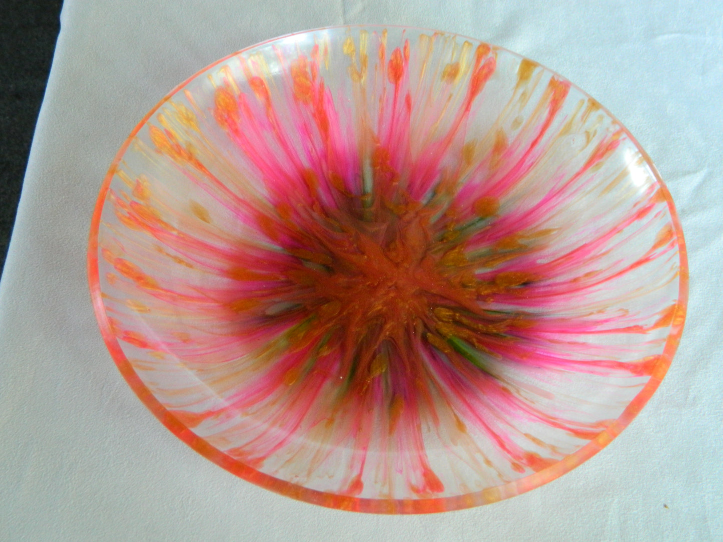 Fun Pink and Gold Shallow Resin Bowl, Serving Bowl, Statement Piece, Fruit Bowl,  Party Bowl, Entertaining Serve Ware